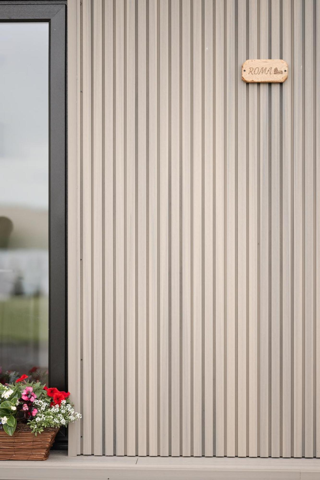 Lakescape - Waterfront Self- Catering Cabins Enniskillen Bagian luar foto