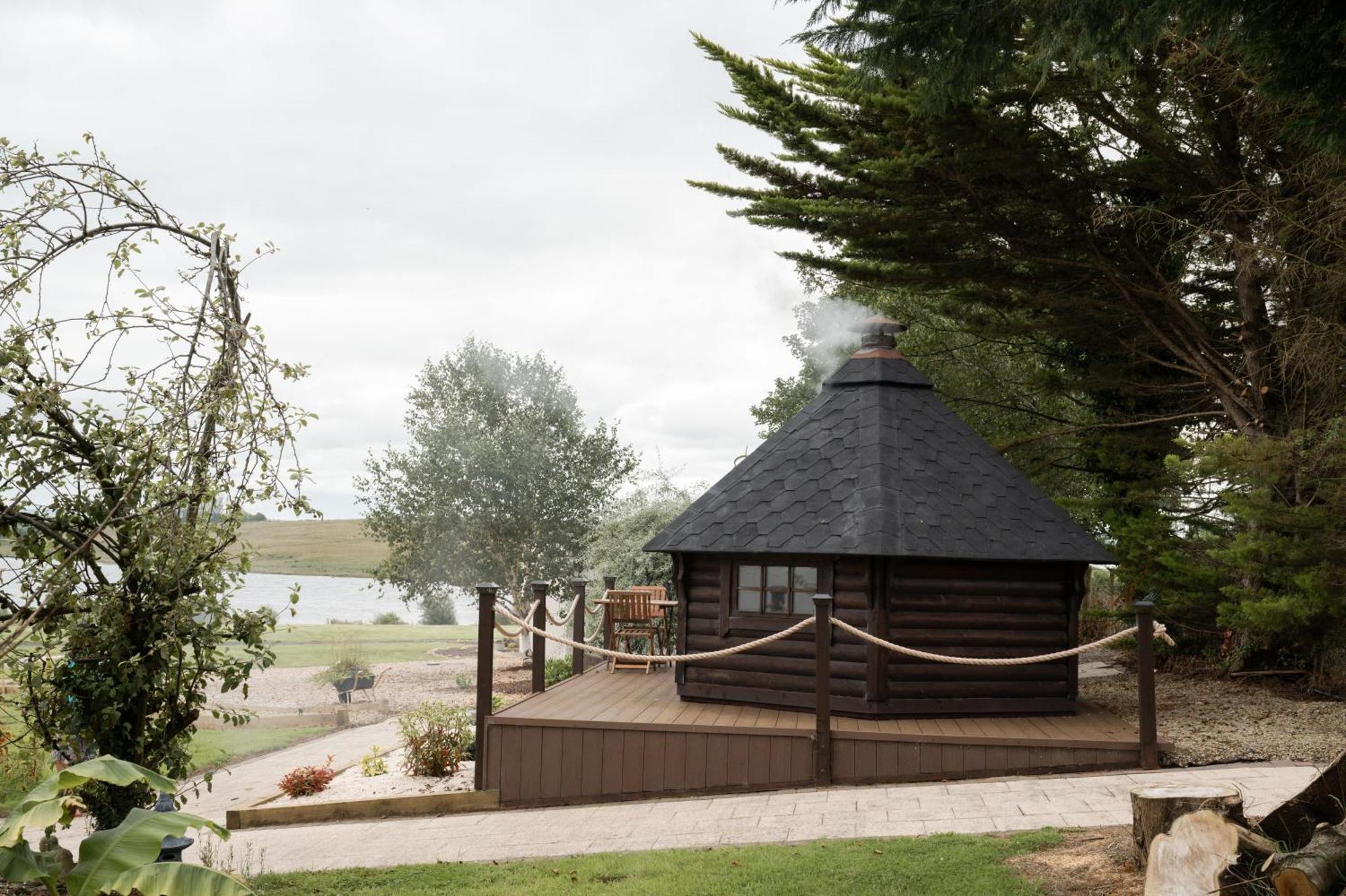 Lakescape - Waterfront Self- Catering Cabins Enniskillen Bagian luar foto
